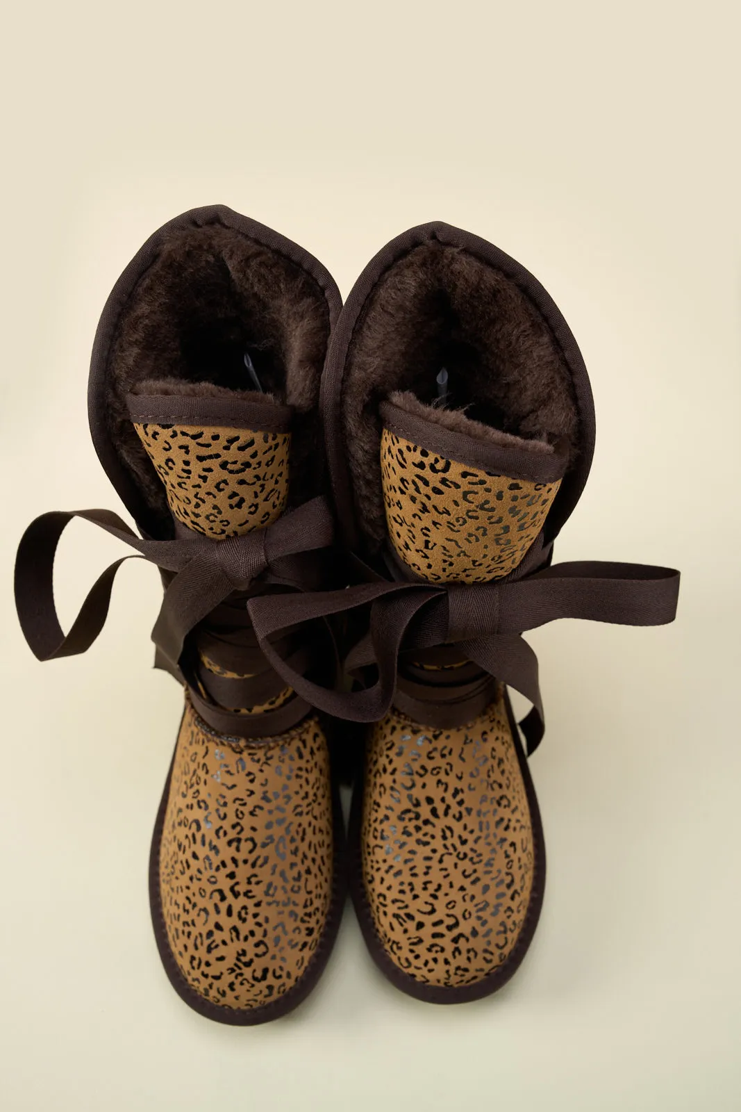 SMAIBULUN Ugg | Ribbon Lace-Up Faux Fur-lined Suede Boot - Leopard