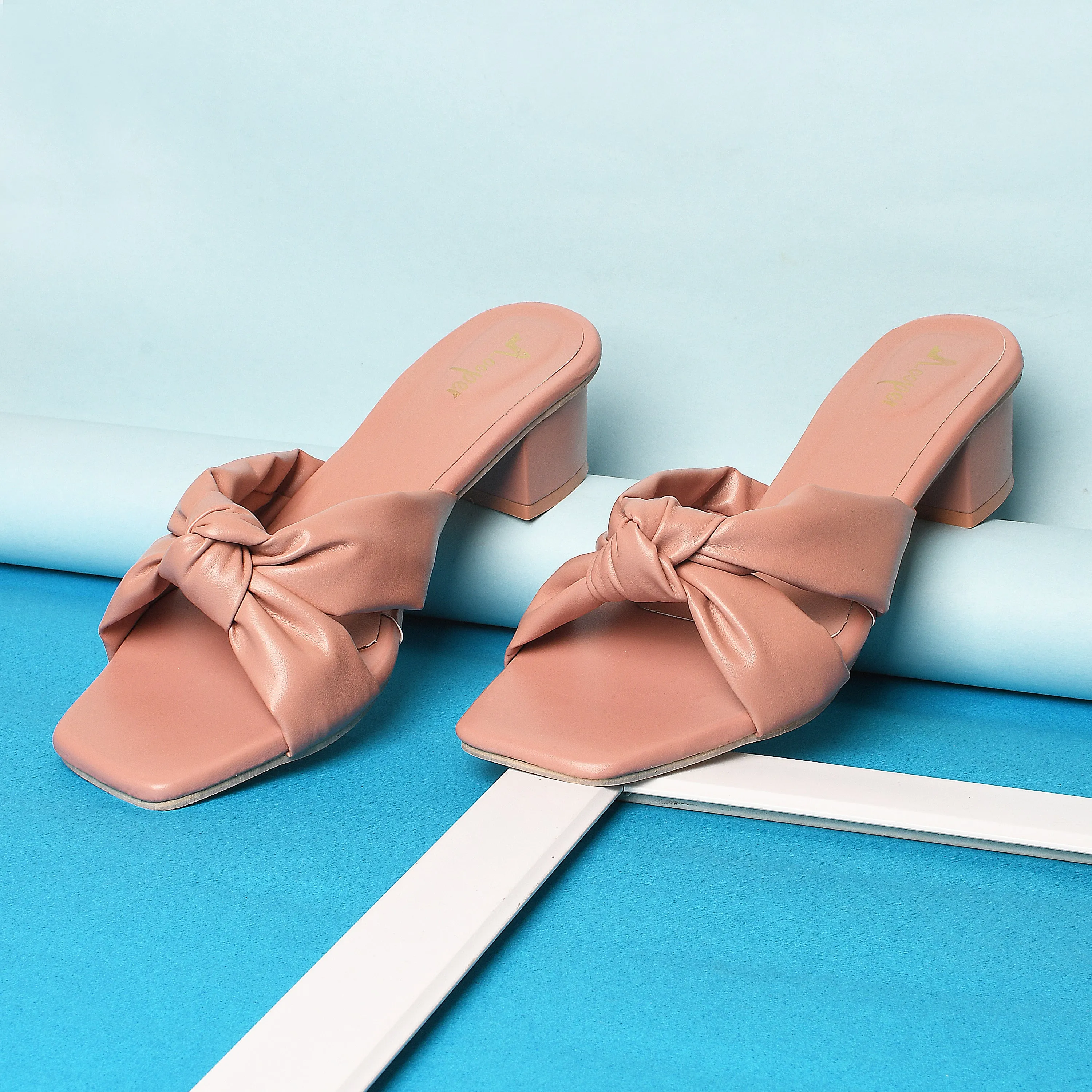 Stylish Knot Strap Block Heel