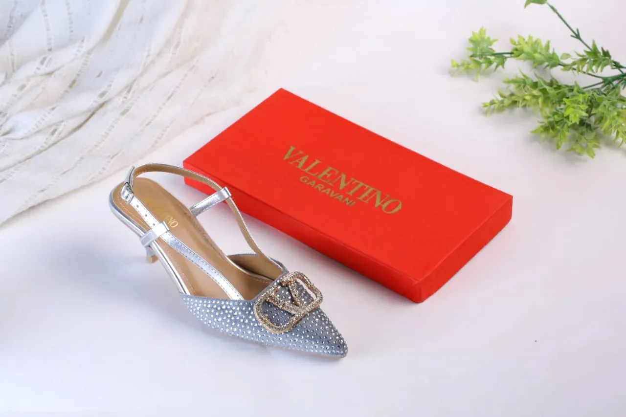VLOGO SIGNATURE PUMPS - SILVER