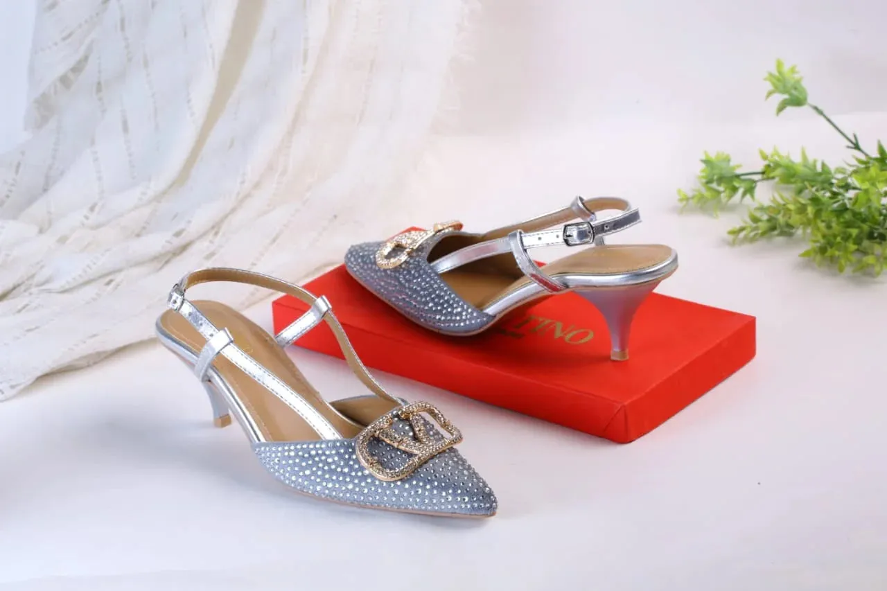 VLOGO SIGNATURE PUMPS - SILVER
